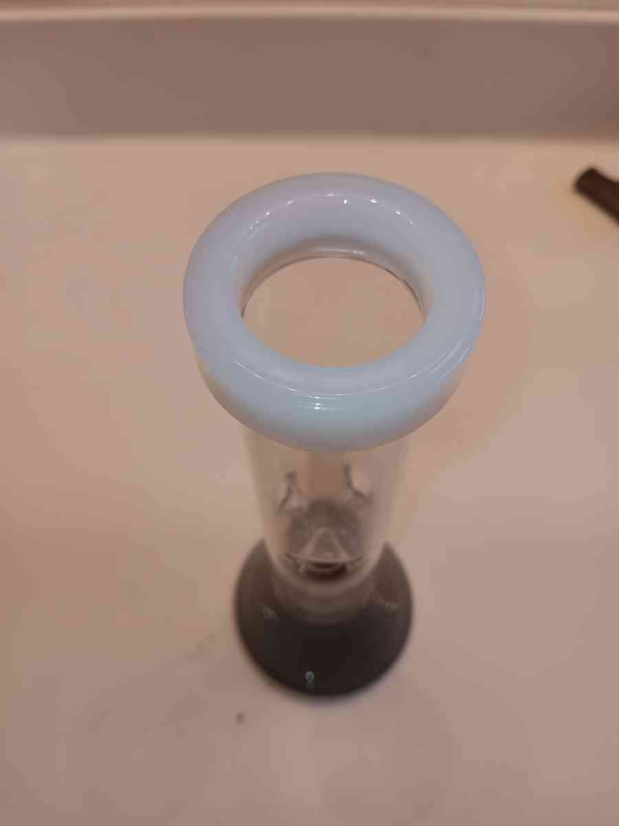 Excellent flower Vase