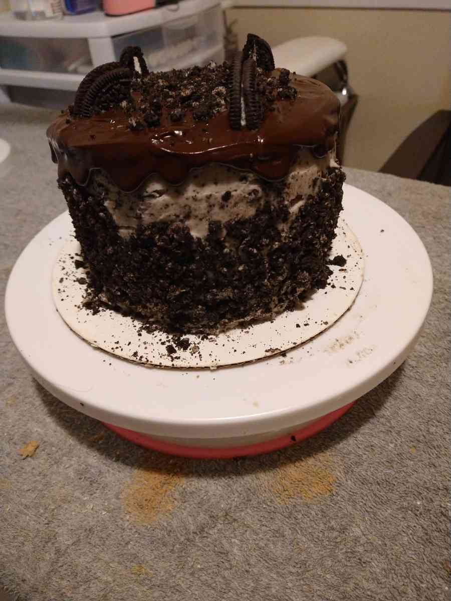 2 layer Oreo cake