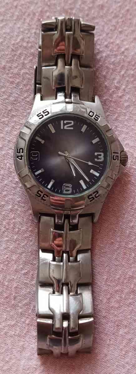 male wristwatch