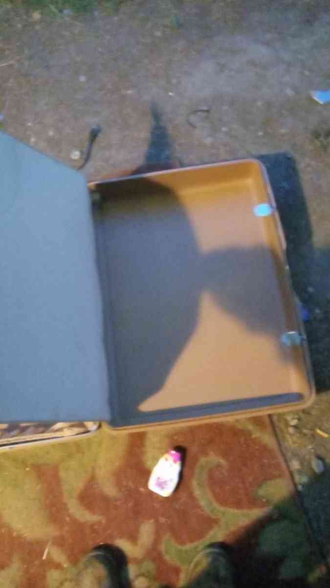 Vintage Cream Color Hard Shell Samsonite Suitcase