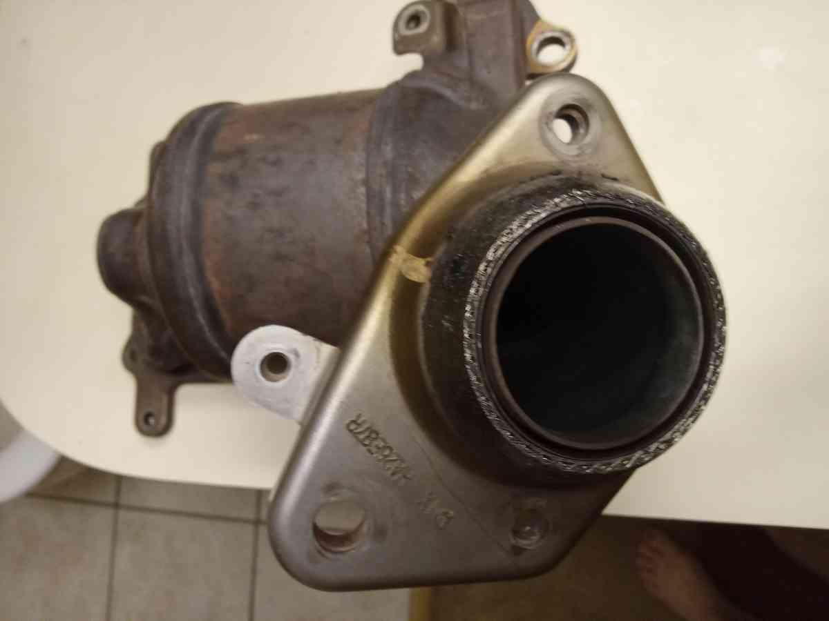 1998 Honda Fit catalytic converter already taken off vehicle