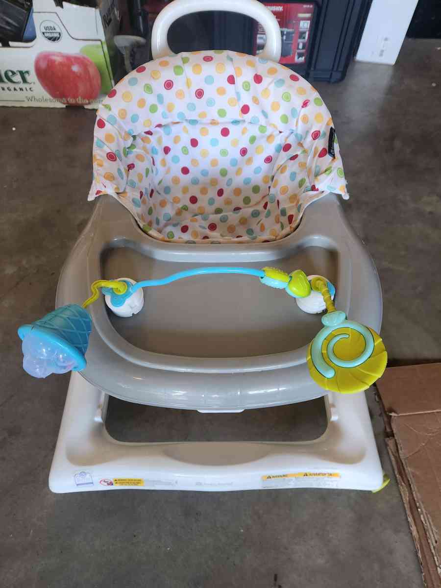 baby trend sprinkle green Activity Walker