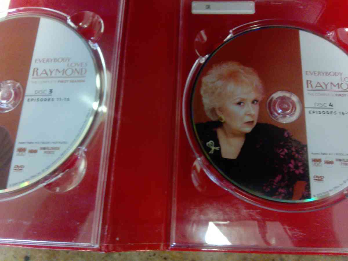 Everybody Loves Raymond Complete First Season  DVD
