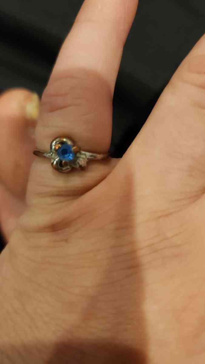 Topaz flower ring with plated gold