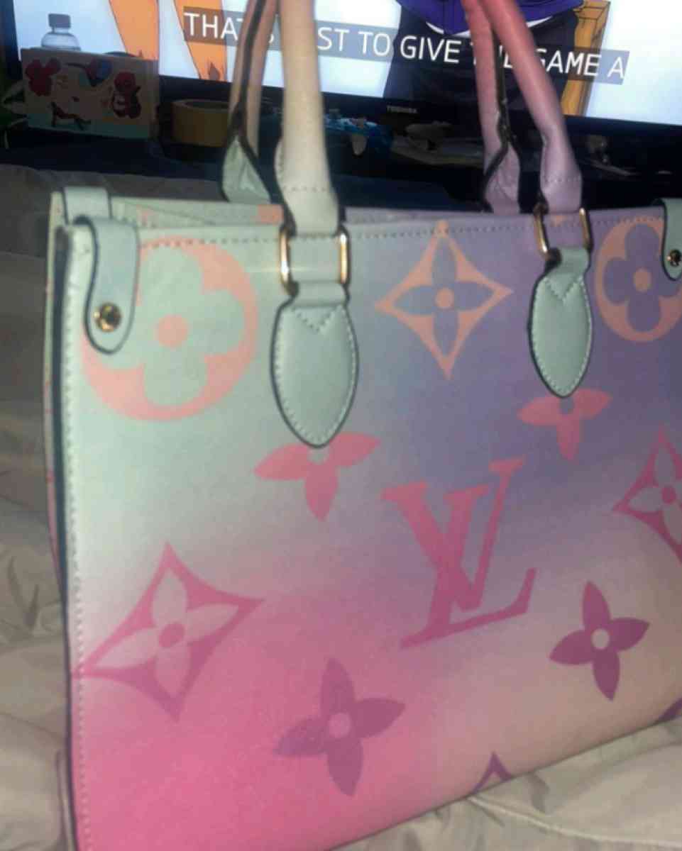 New Louis Vuitton Dynamic Two Tone Colored Handbags