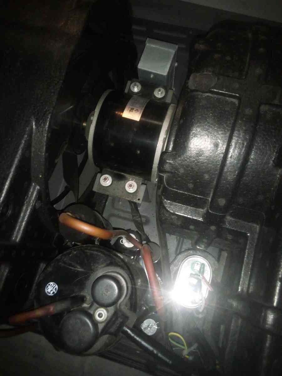 advent ductless Air conditioner and ceiling fan hook up