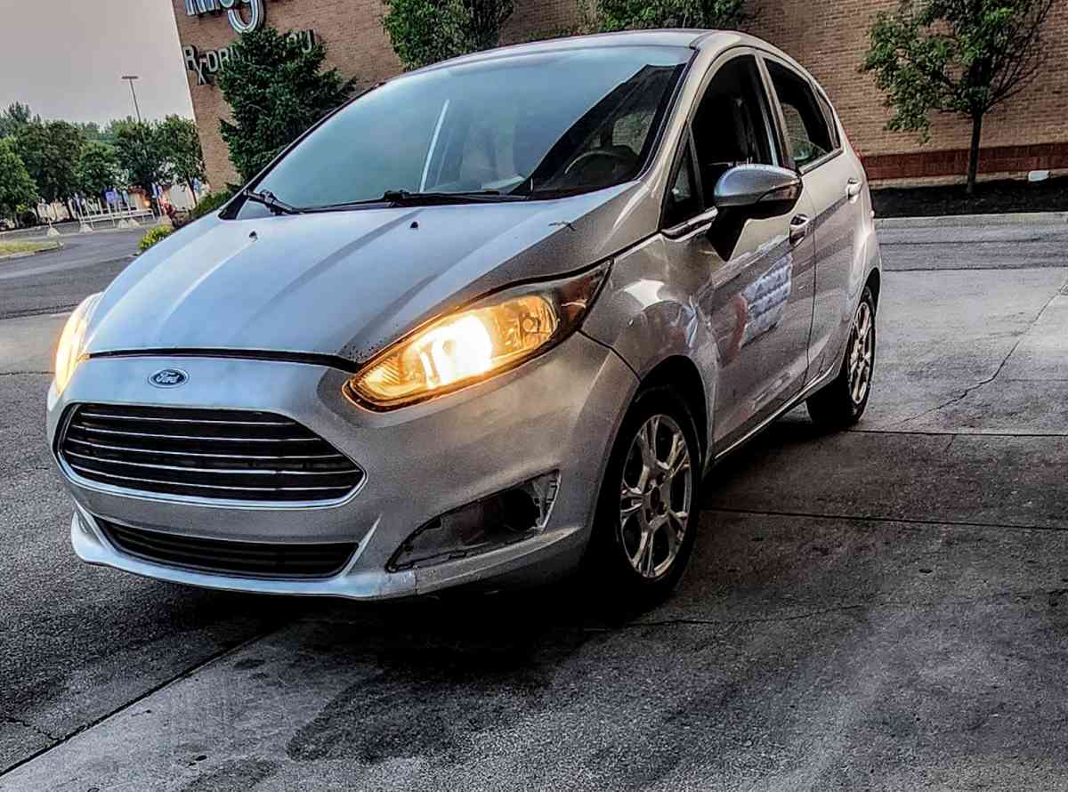 2016 Ford fiesta