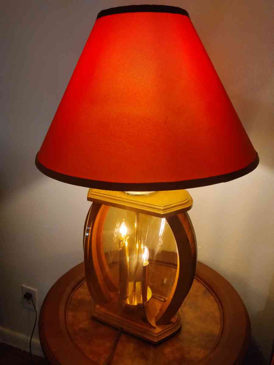 2 like new lamps