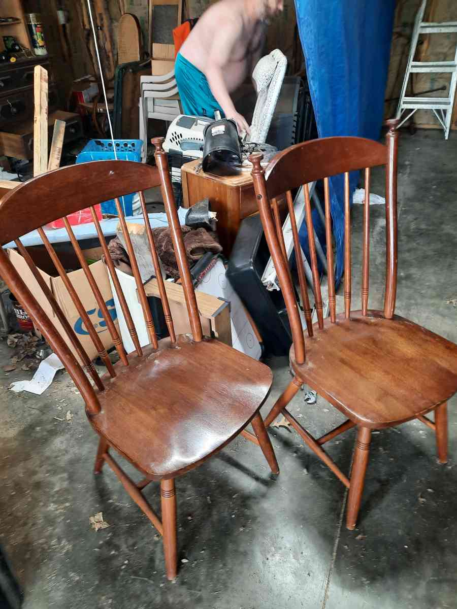 2 kitchen chairs