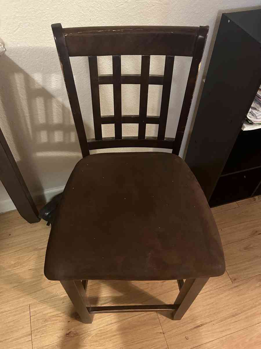 5 chair table