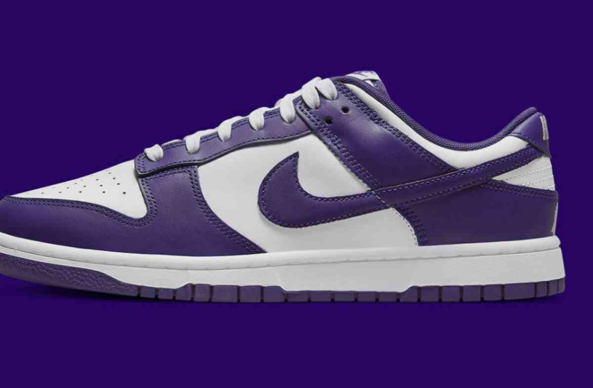 dunks purple