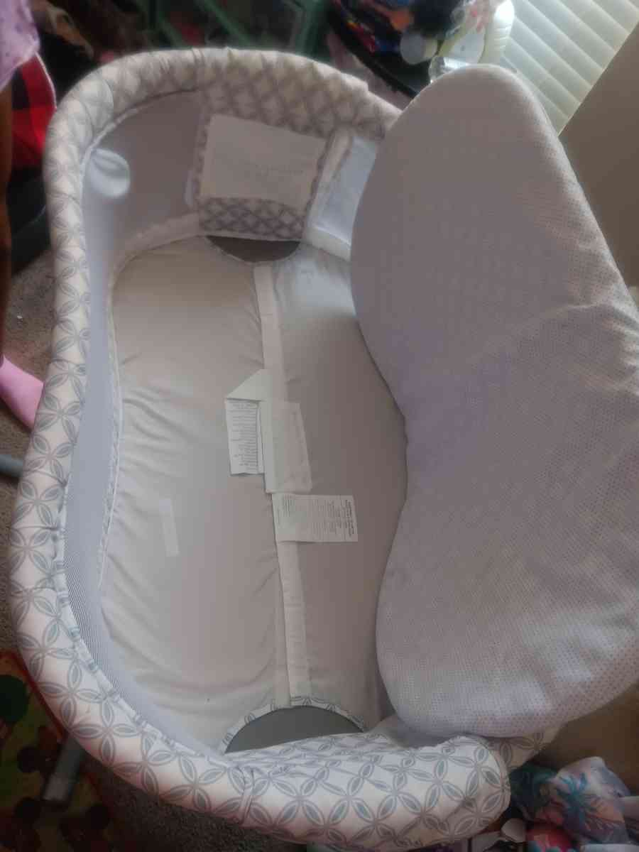 halo bassinet