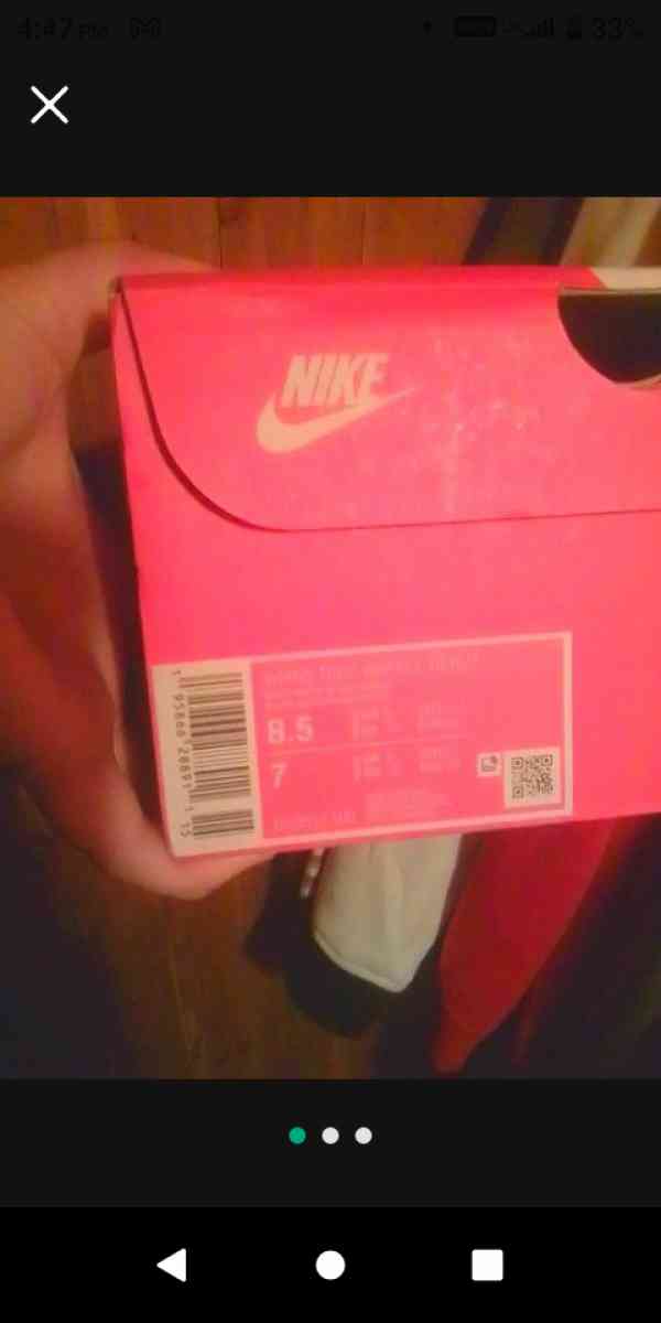 Womans Nike Sneakers