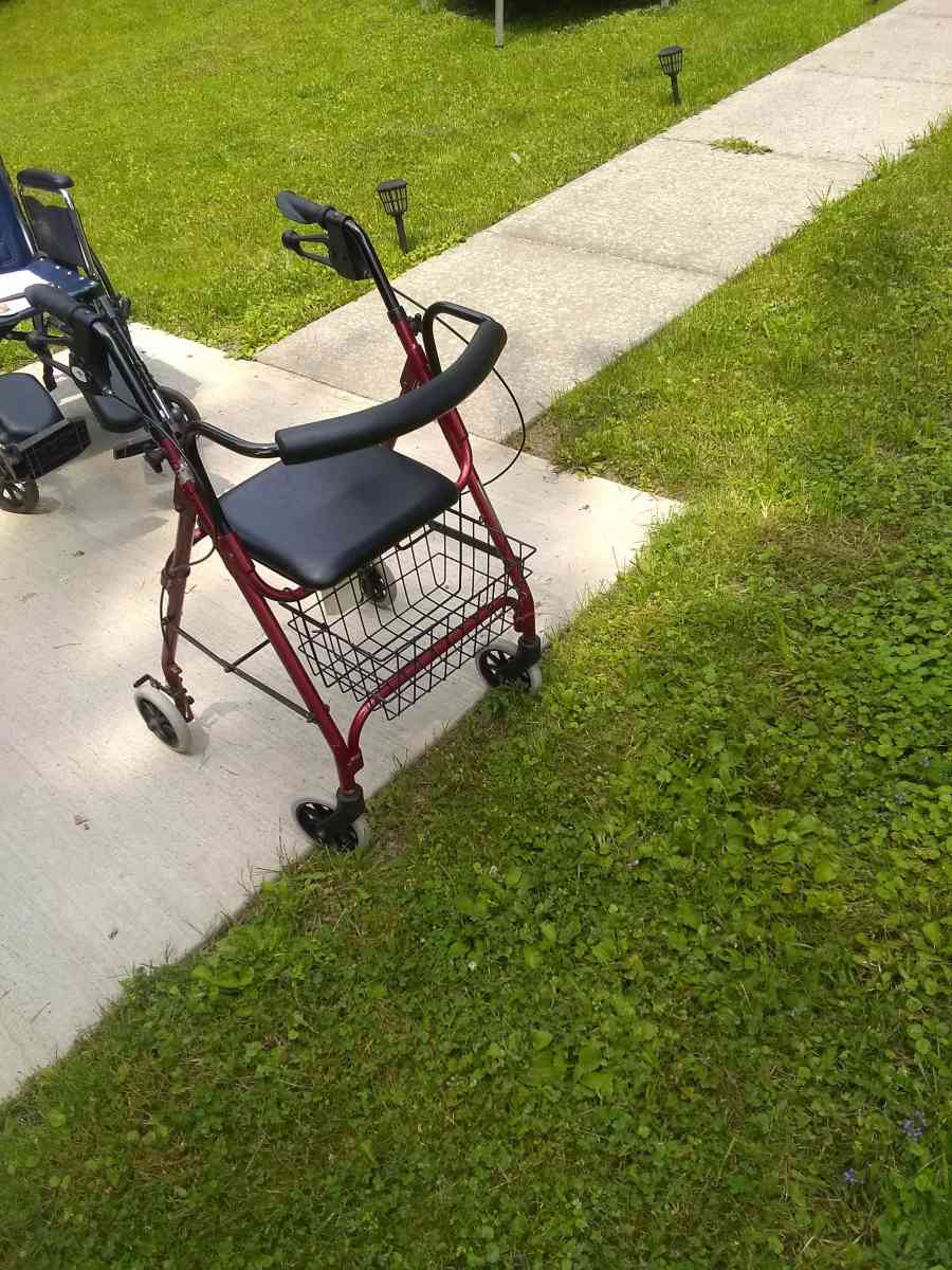 Midline Gaurdian deluxe rollator