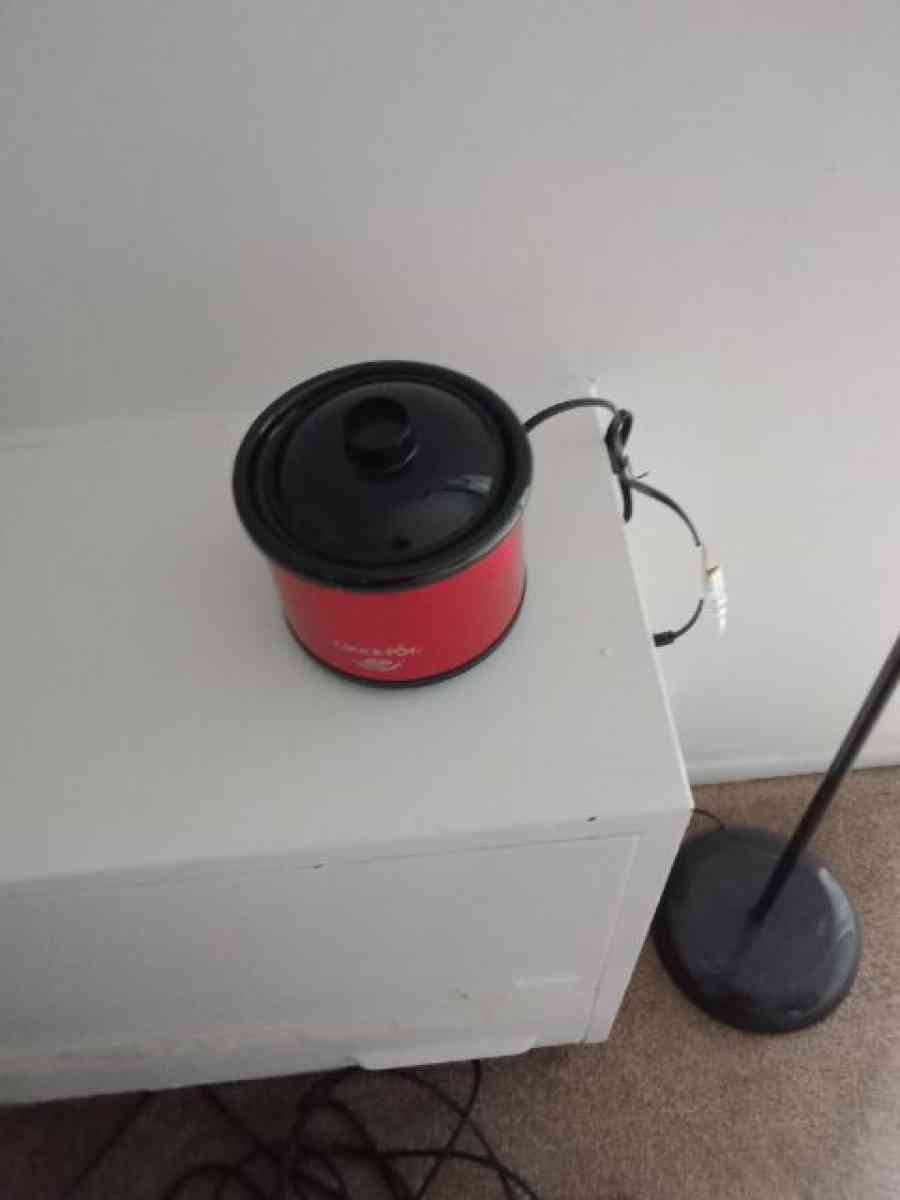 crock pot and little dipper