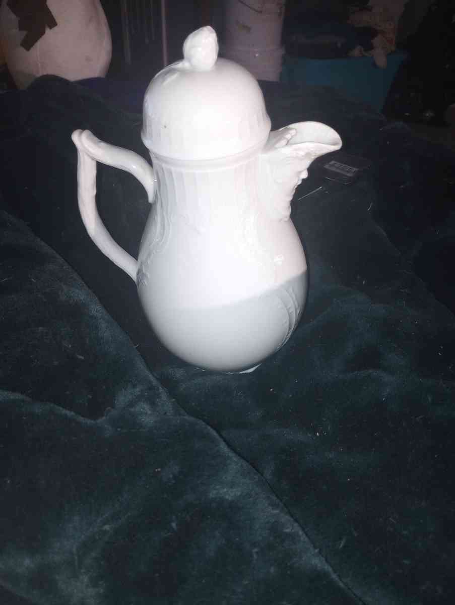 UNIQUE NOVEL Furstenberg Porcelain Coffee Pot Teapot MANS FA