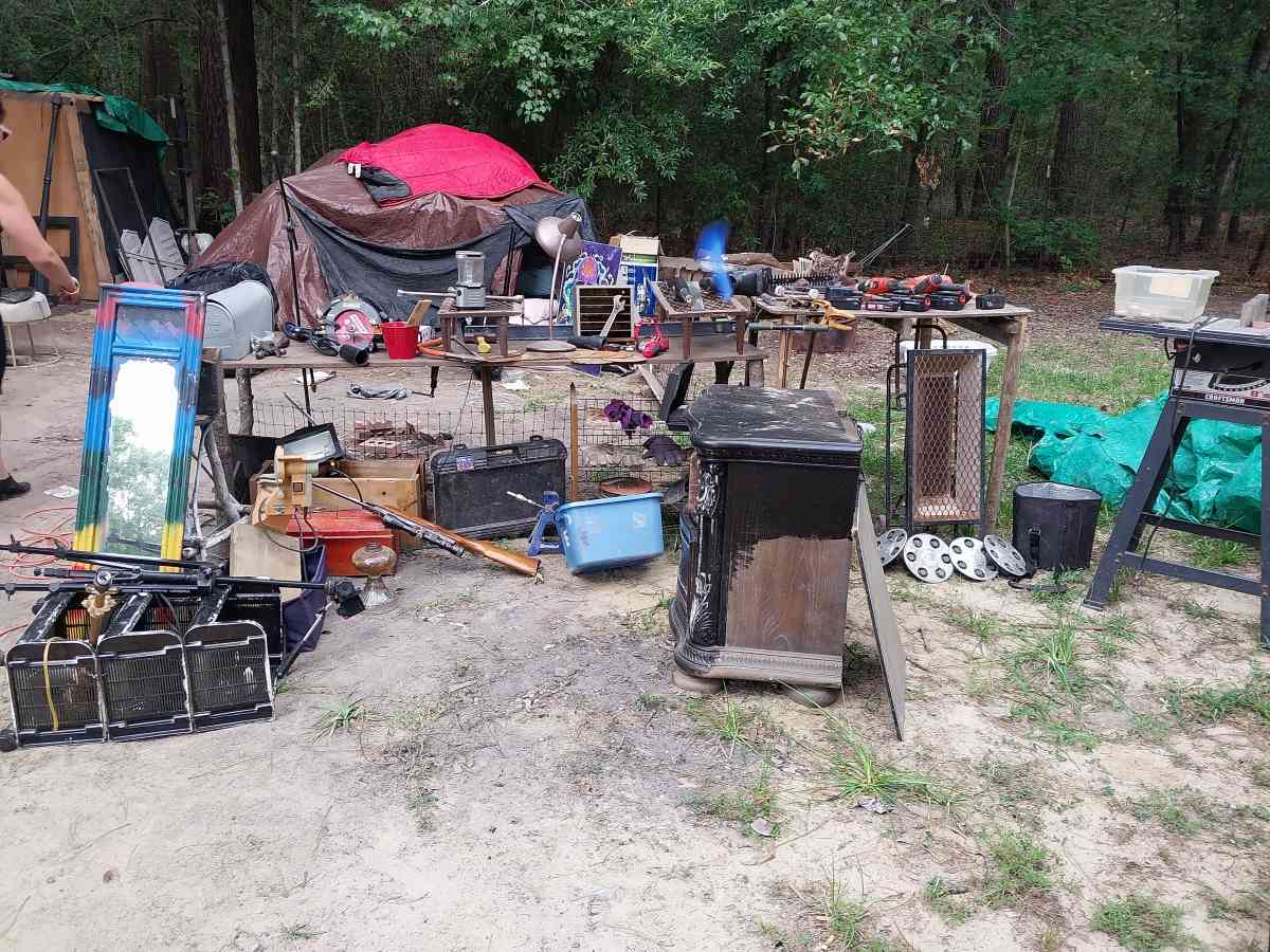 Extended Yard sale at 5620 N main st vidor june 6 thru 11