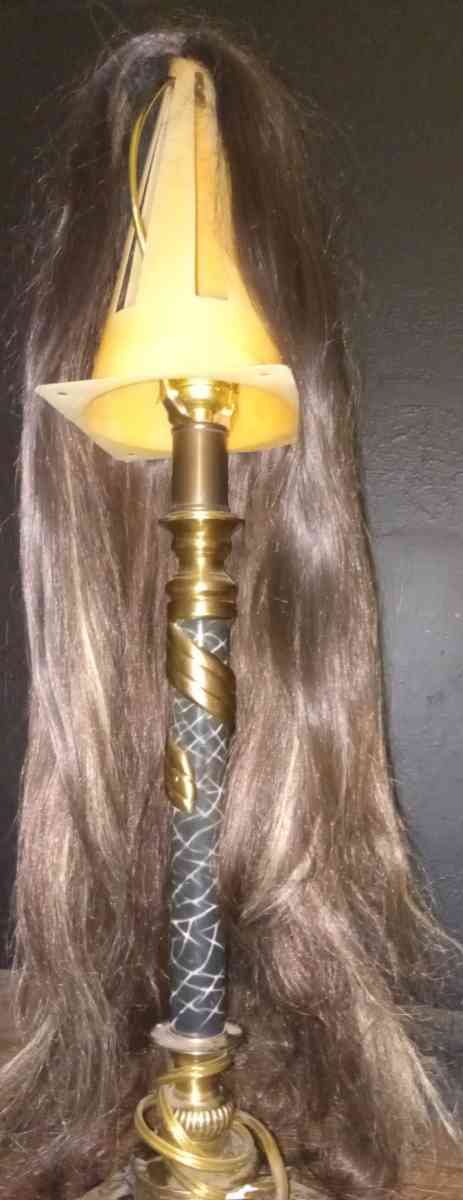 a brown and blonde 26 inches long wig