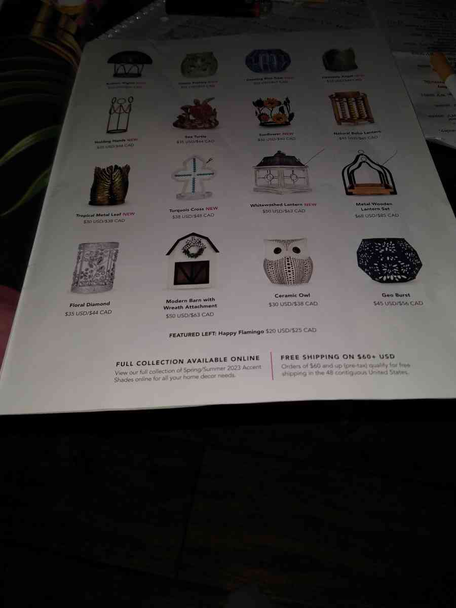 Sammi pot and wallhug