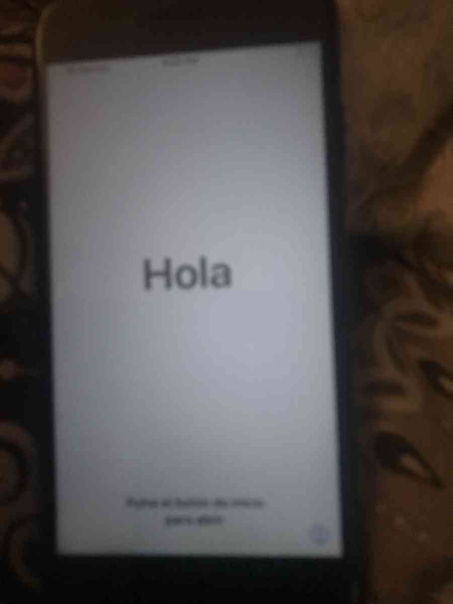 iPhone 7 32GB and unlocked and already reset and ready to go