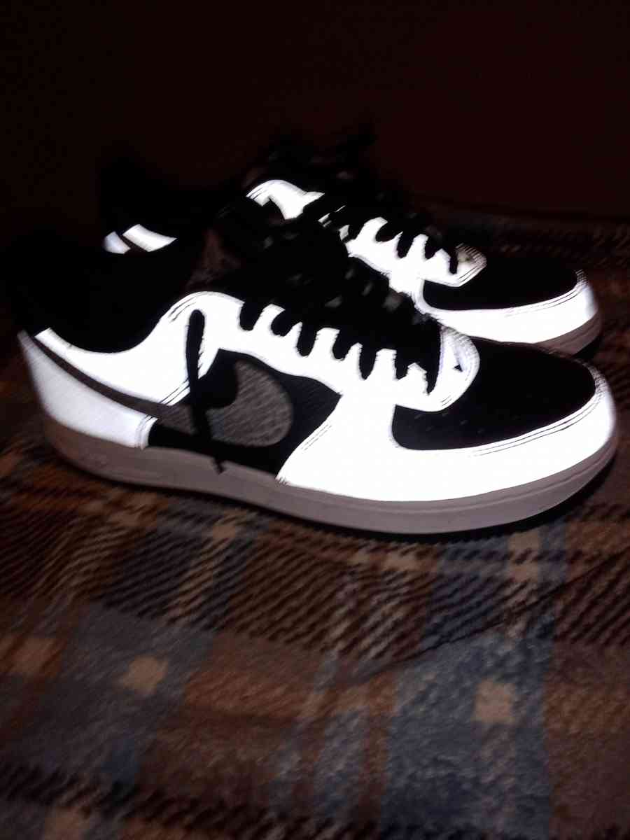 Nike Air force 1 that glow