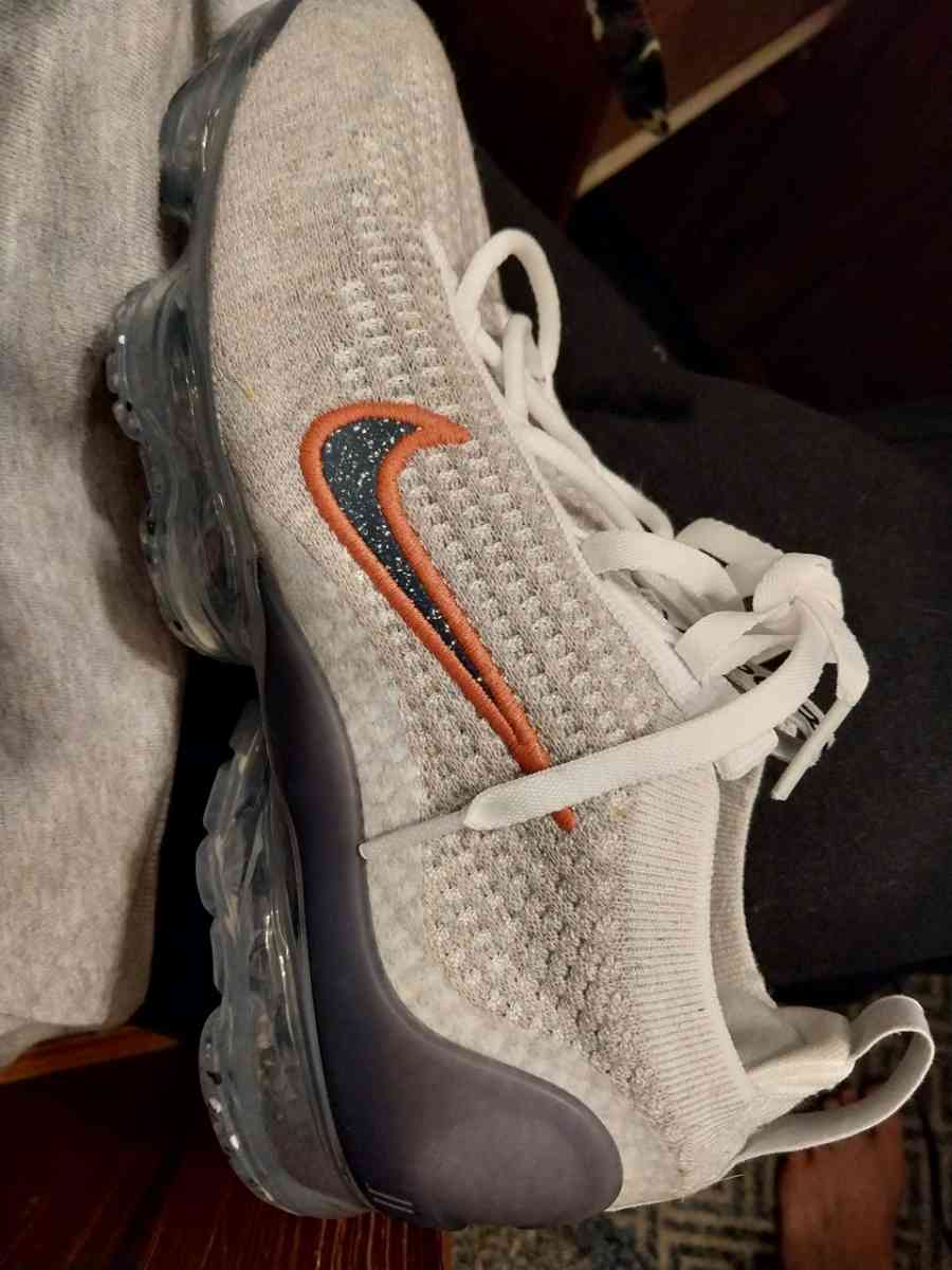 several different size shoes