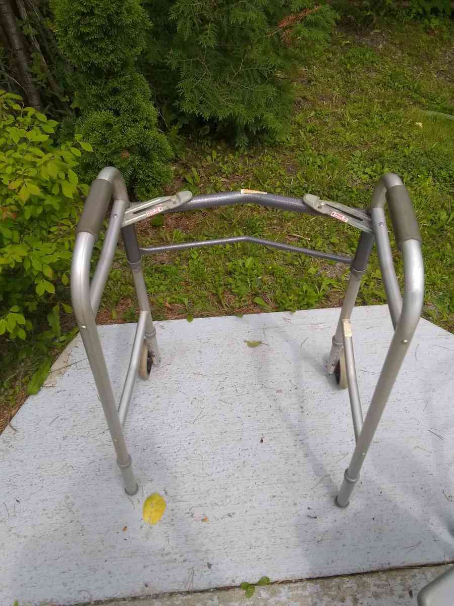 Guardian Rolling Walker