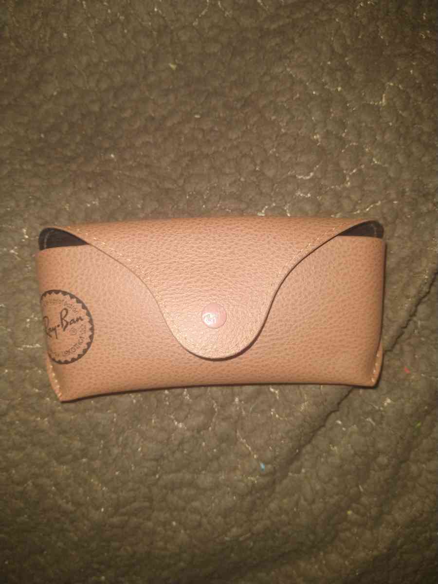 ray bans gold aviator with missing lens