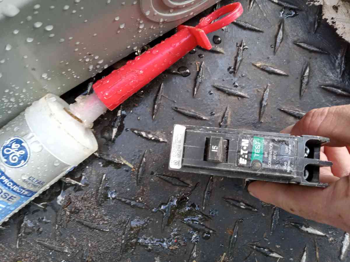 eaton br afci 15 amp breaker