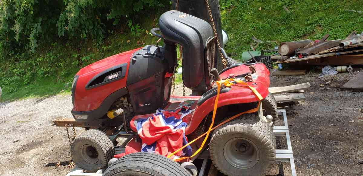 CRAFTSMAN YTS3000 RIDING MOWER