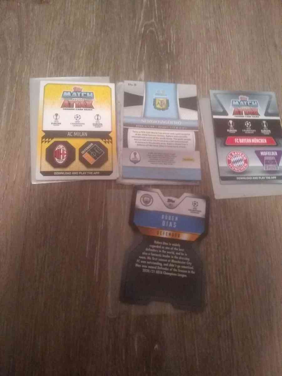 4 really rare soccer cards