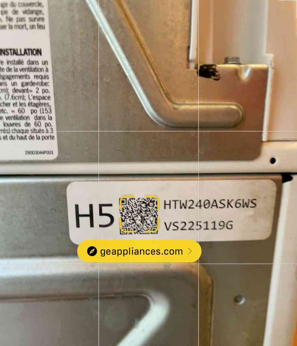 Hotpoint HTW240ASKWS 38 Cu Ft White Top Load Washer