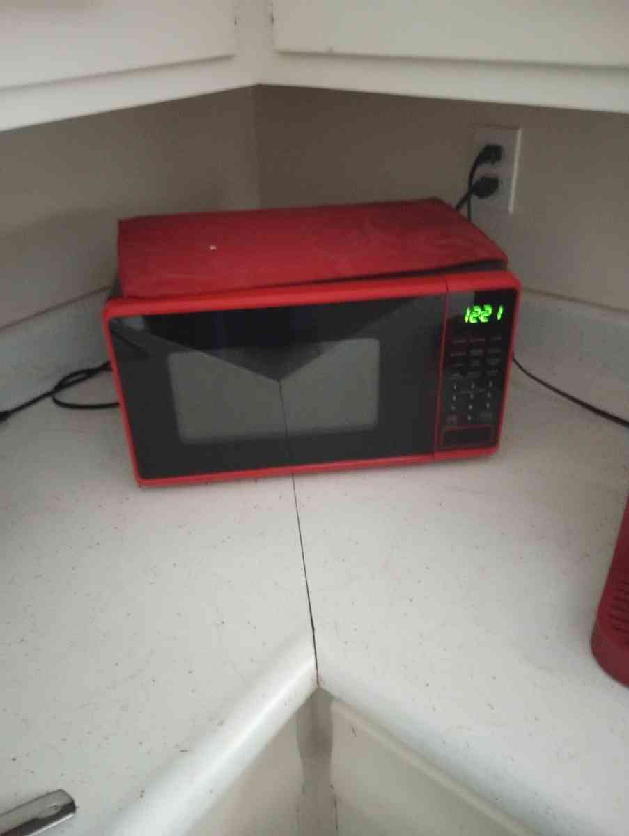 two bedroom apartment everything must go 2000