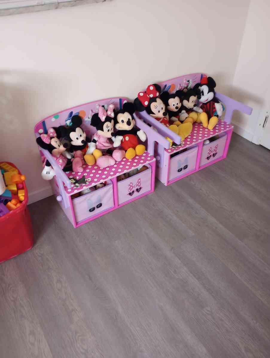 two bedroom apartment everything must go 2000