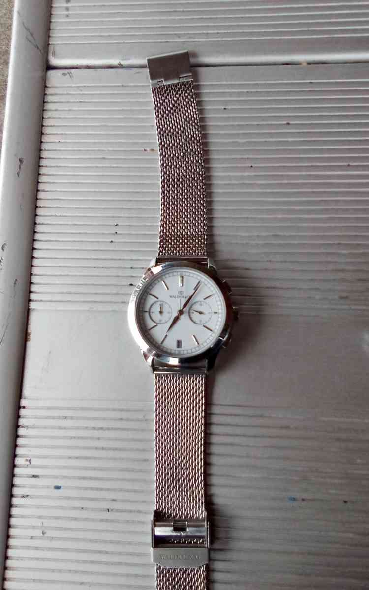Waldor and Co watch
