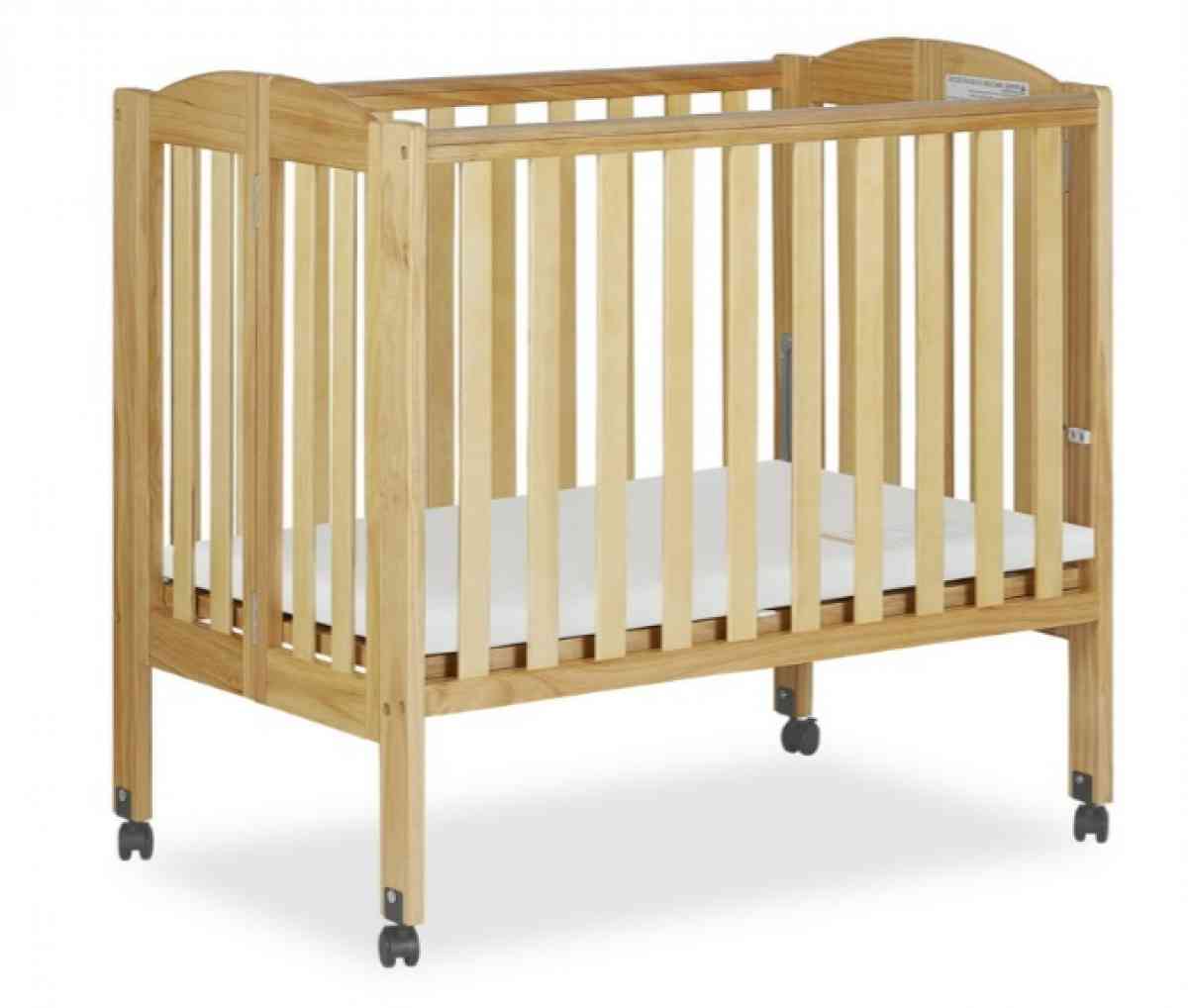 2 in 1 dream On me portable crib