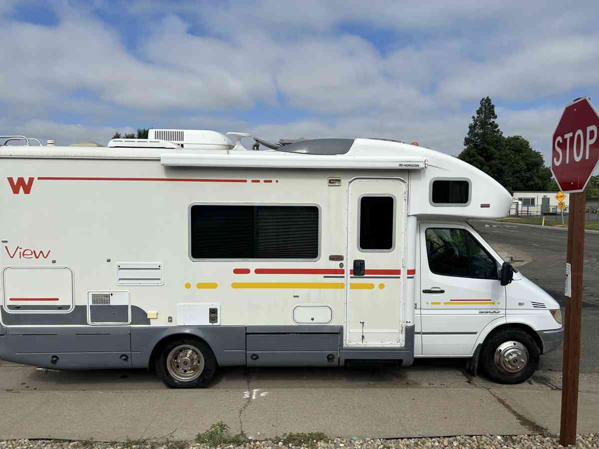 2005 Winnebago view 24ft