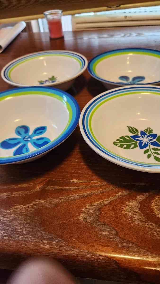set Of 4 flower bowls