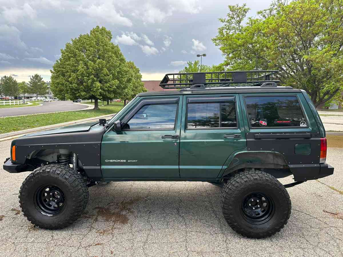 CASH Jeep Cherokee V6 1999