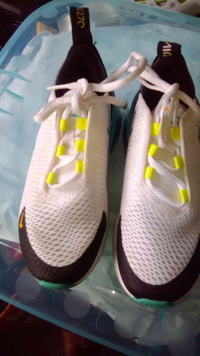 Nike Air Max 270 sneakers  kids