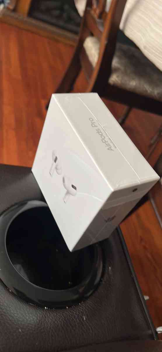 Apple AirPods Pro 2023