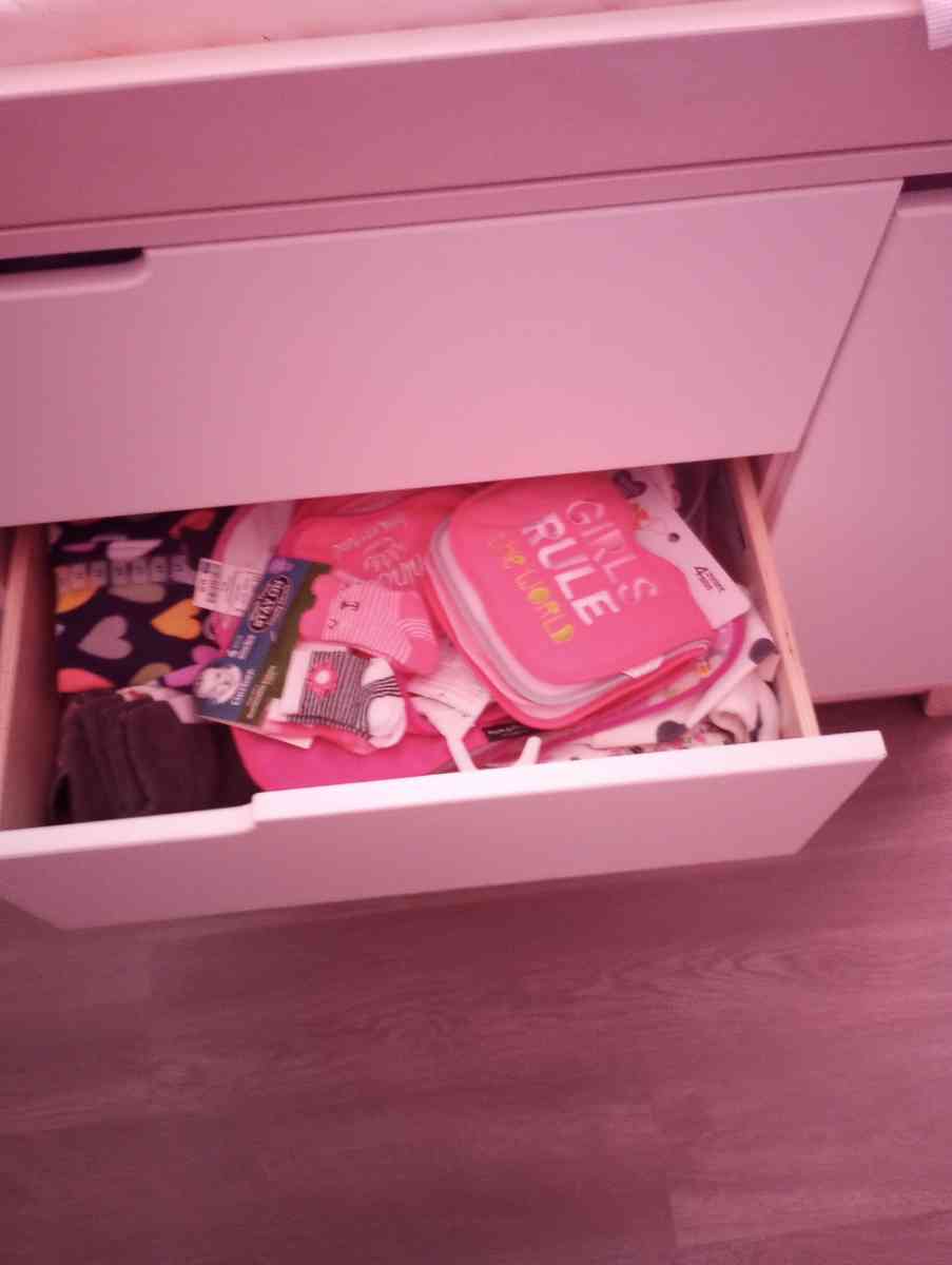 two bedroom apartment everything must go 2000 for everything