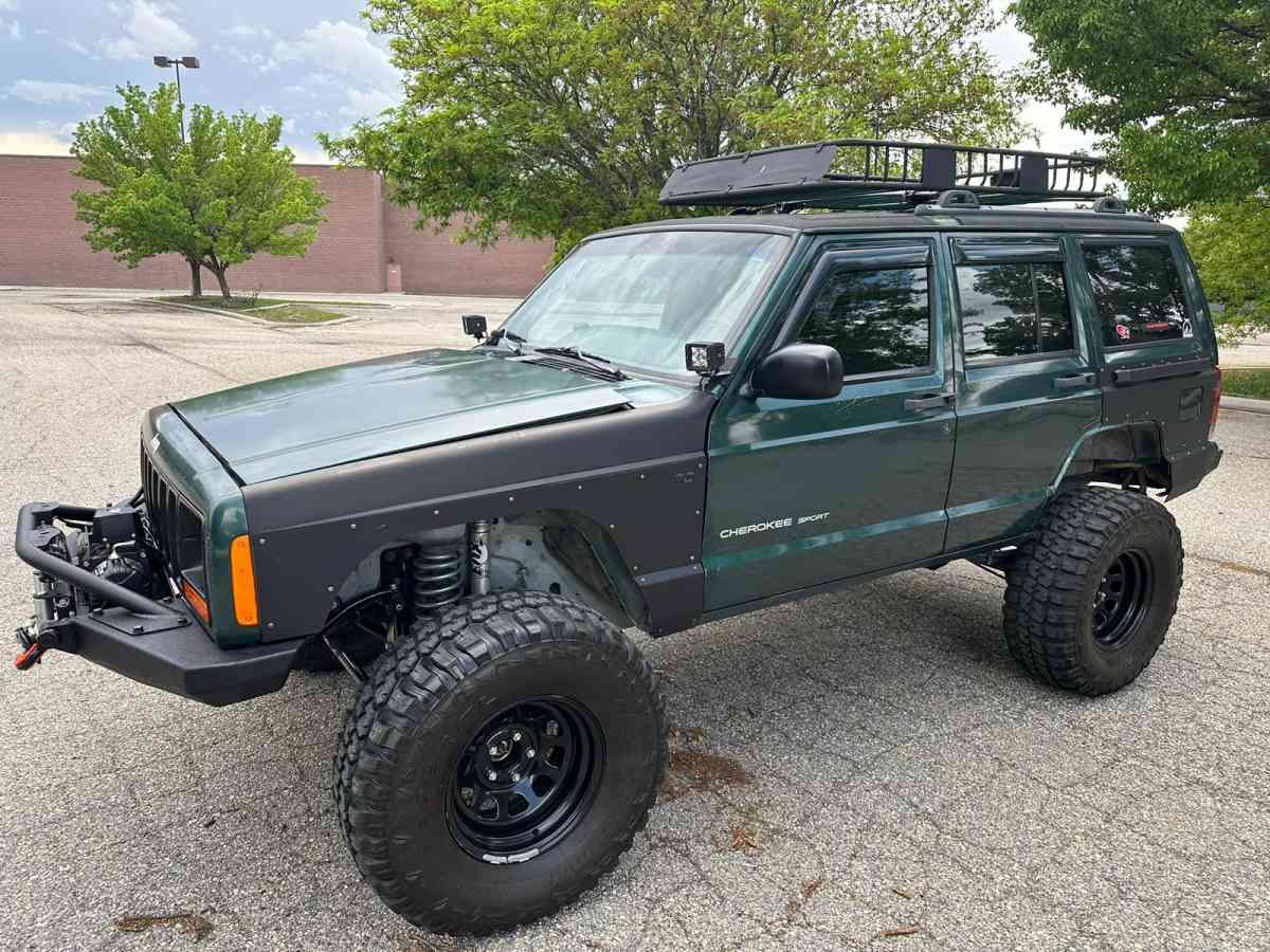 CASH Jeep Cherokee V6 1999
