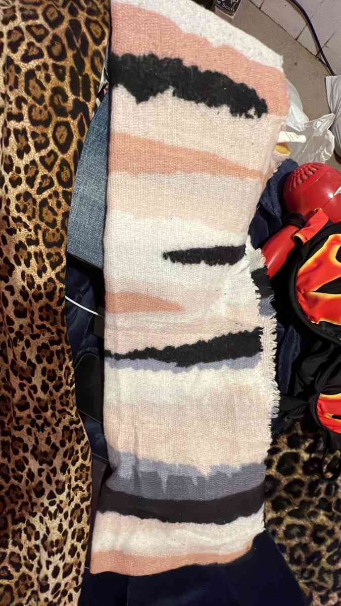 Christopher and banks scarf and reg leggings cheetah print