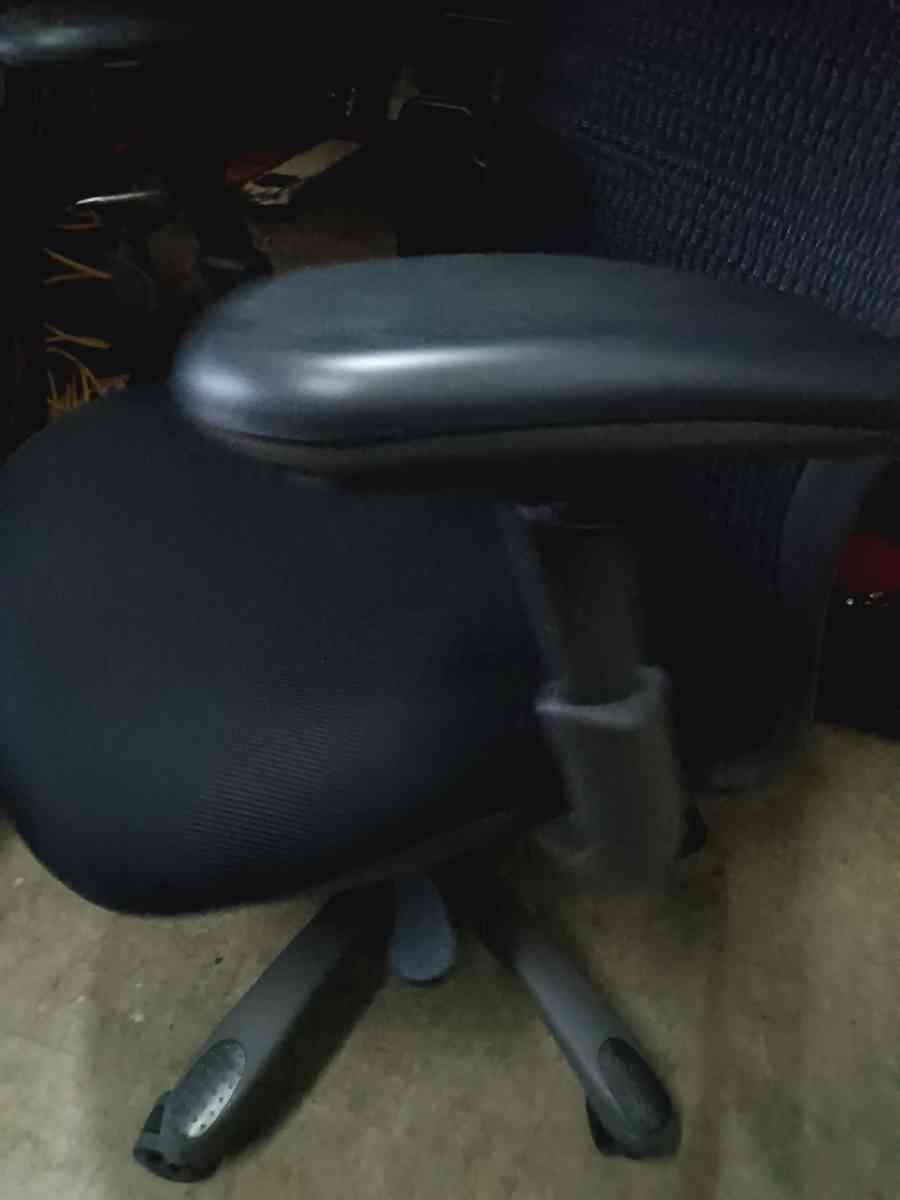 executive office chair