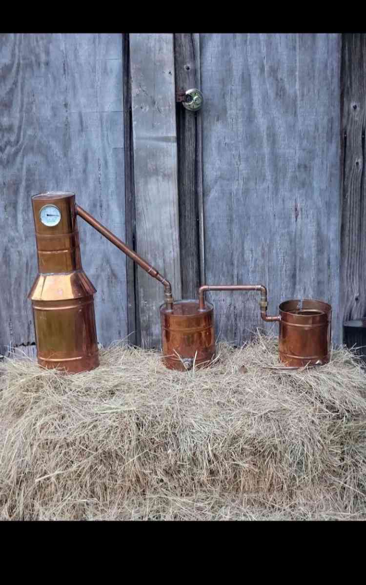 3 GALLON WATER DISTILLATION UNIT