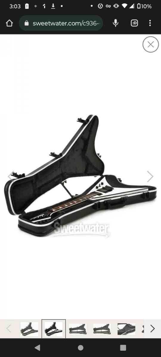 Jackson flying V hardshell guitar case paid 300 new BESTOFFE