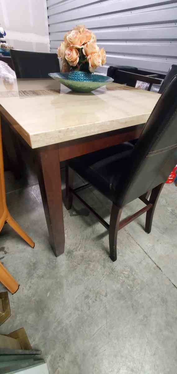 Dining set