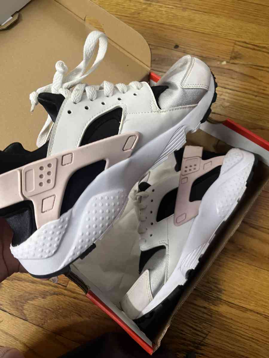 Nike Air Huarache Run White Pink