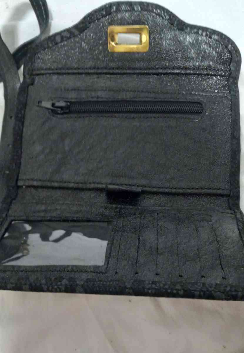 Genuine leather purse and matching wallet set